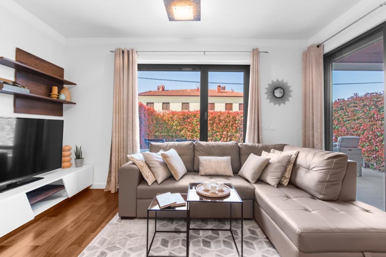 Luxury New Apartment With Private Garden Near The Beach! Poreč Eksteriør bilde